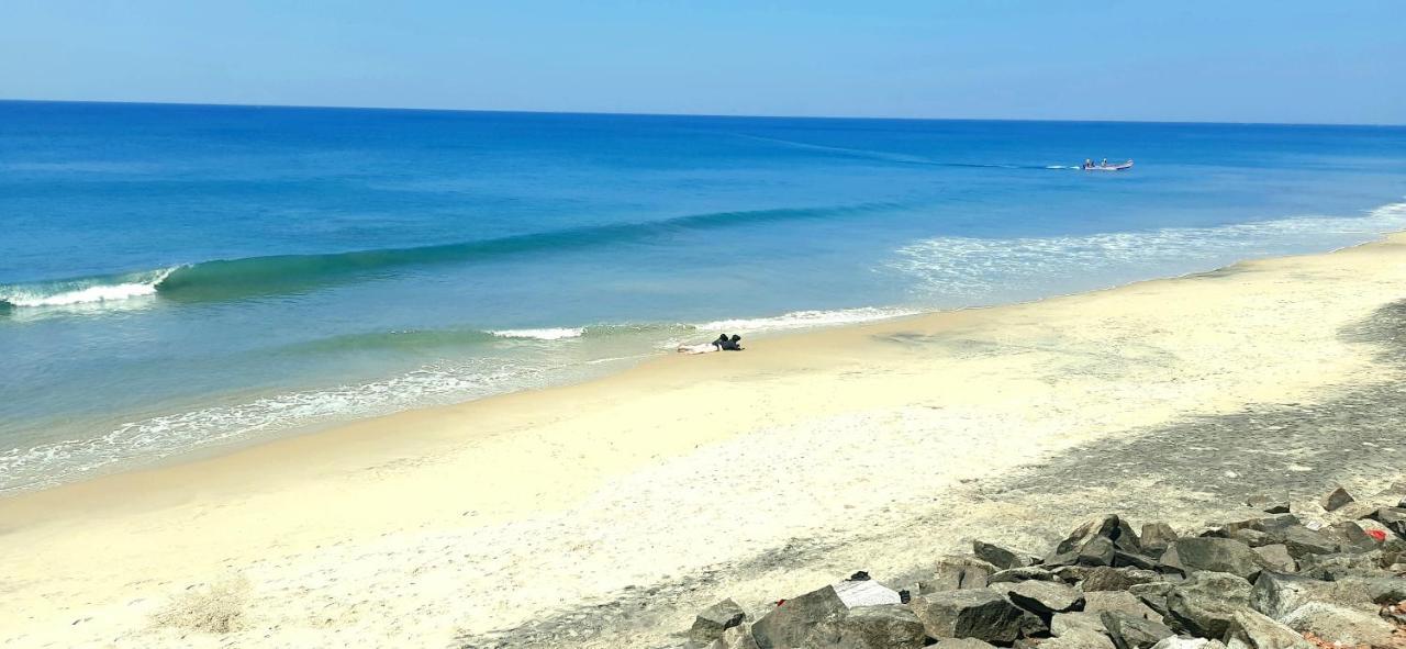 Blue Water Beach Resort Varkala Exterior photo