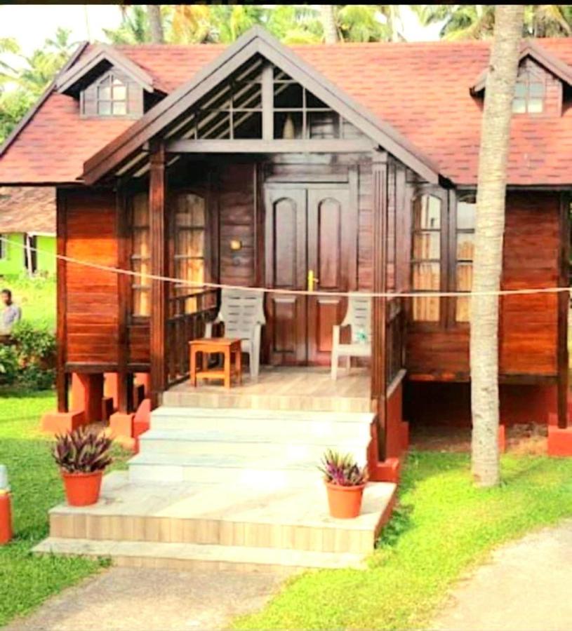 Blue Water Beach Resort Varkala Exterior photo