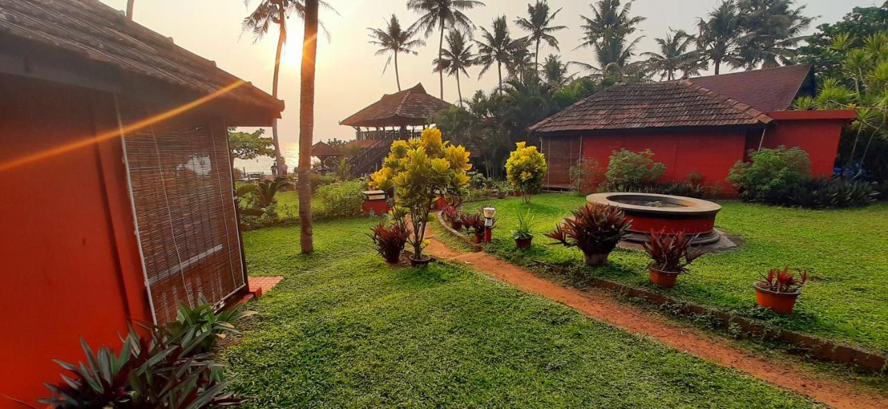 Blue Water Beach Resort Varkala Room photo