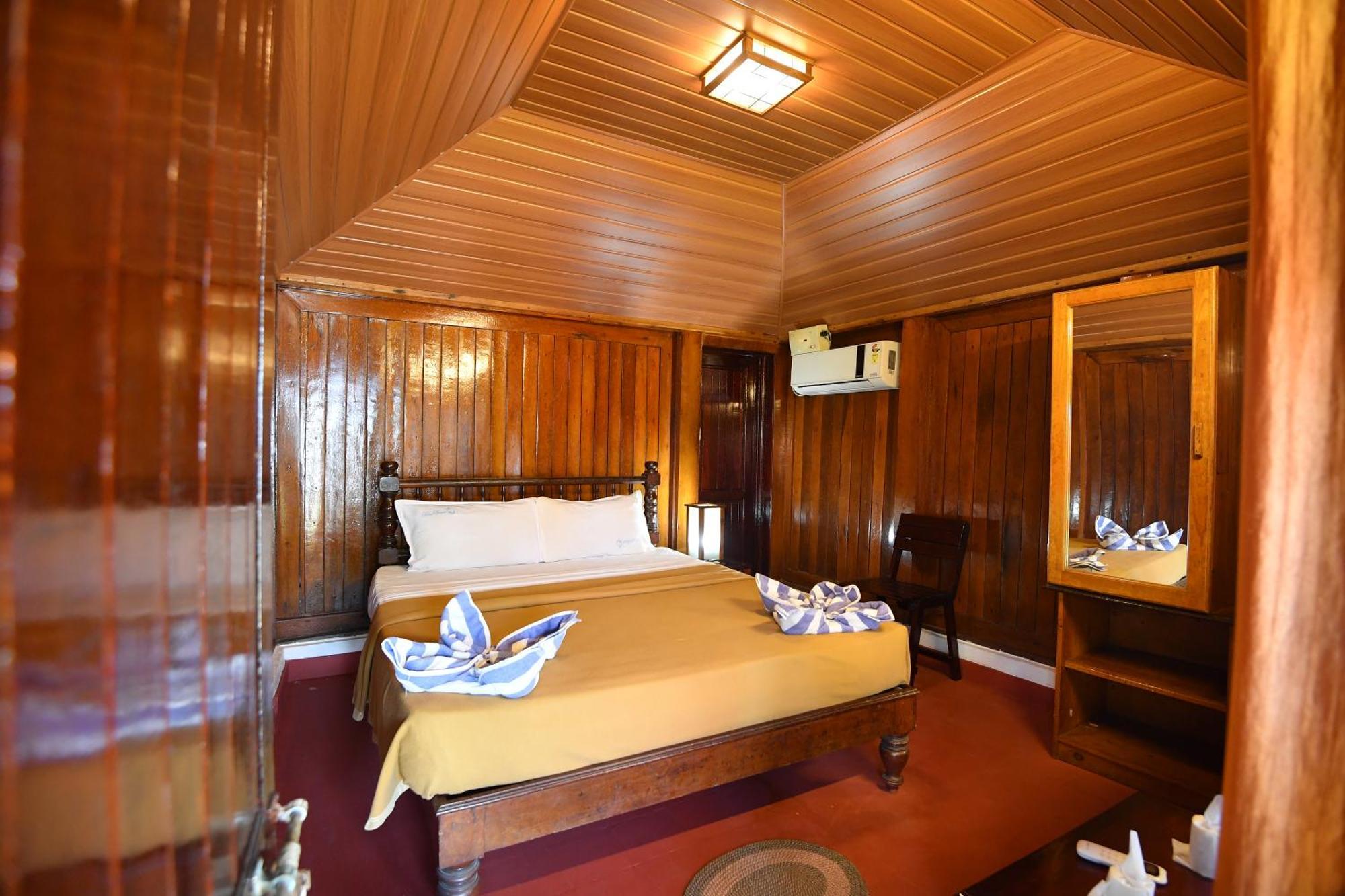Blue Water Beach Resort Varkala Exterior photo