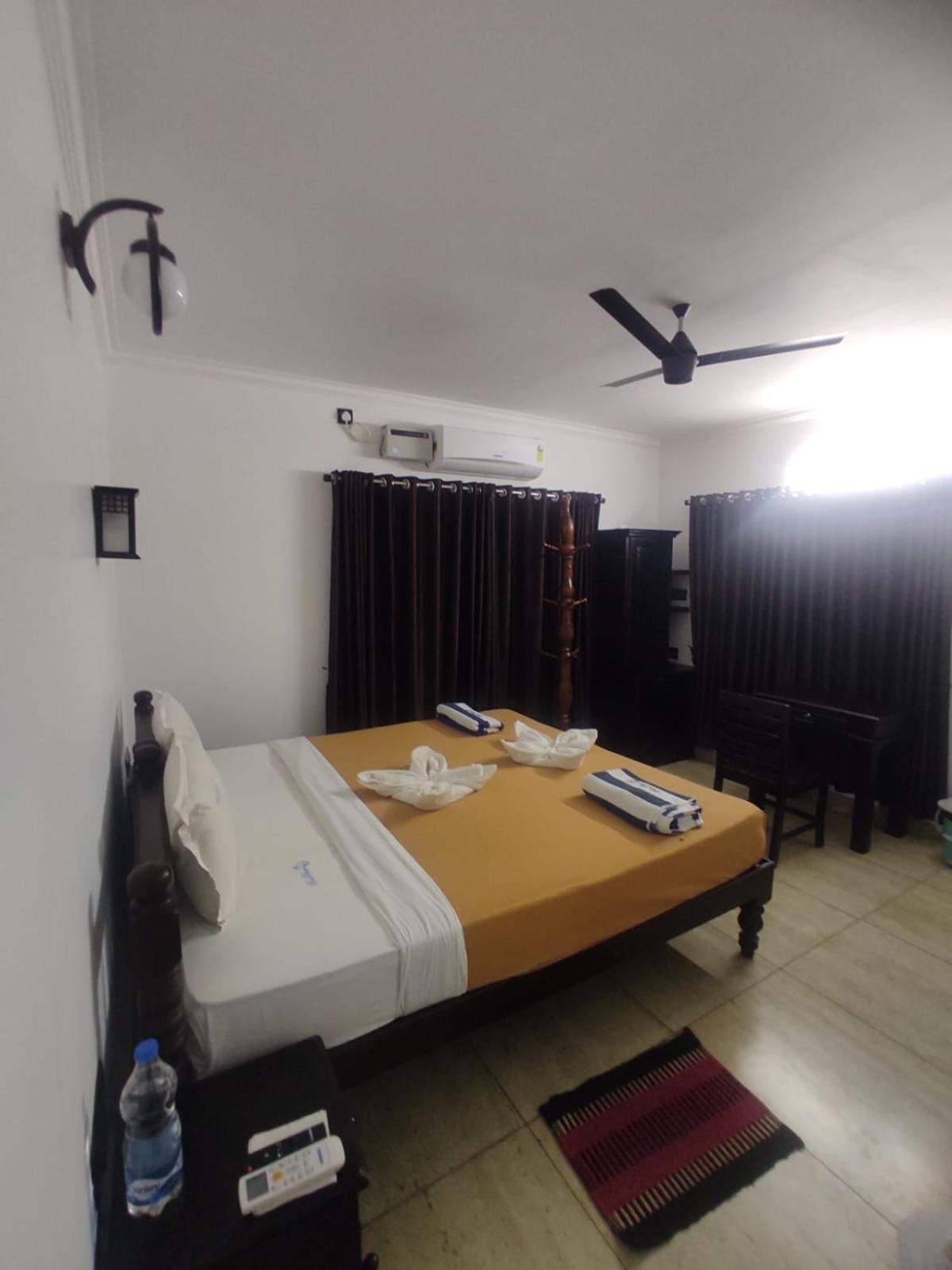 Blue Water Beach Resort Varkala Exterior photo