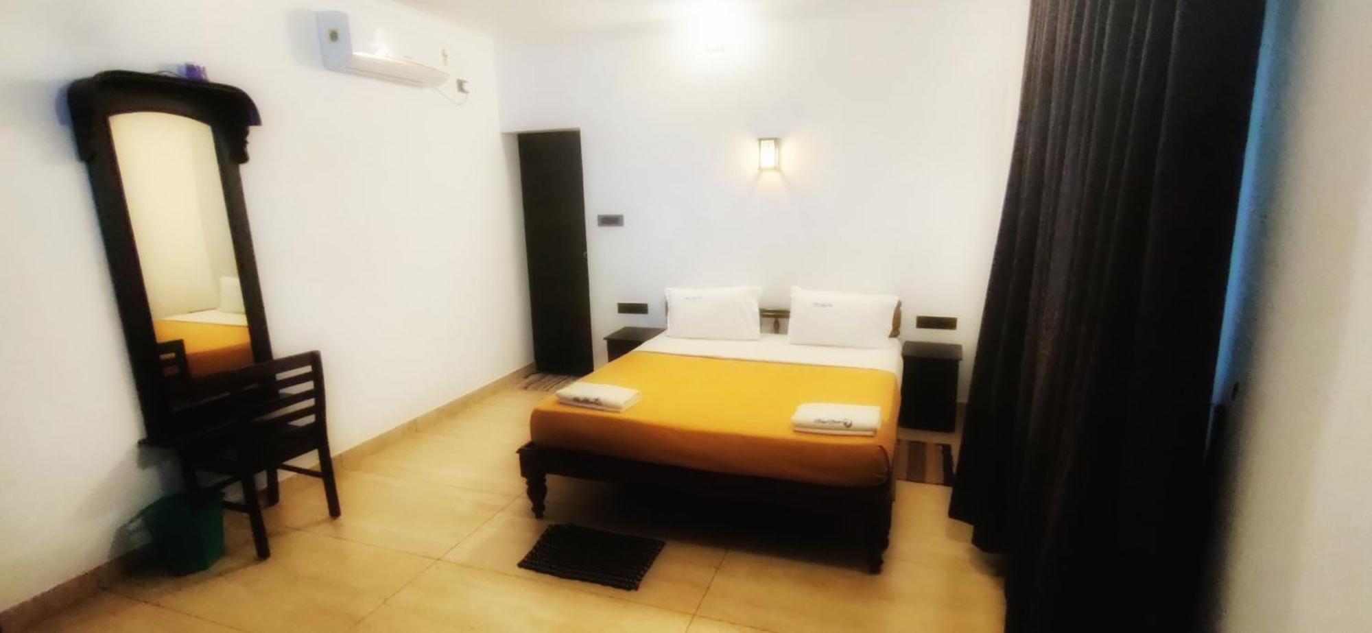 Blue Water Beach Resort Varkala Exterior photo
