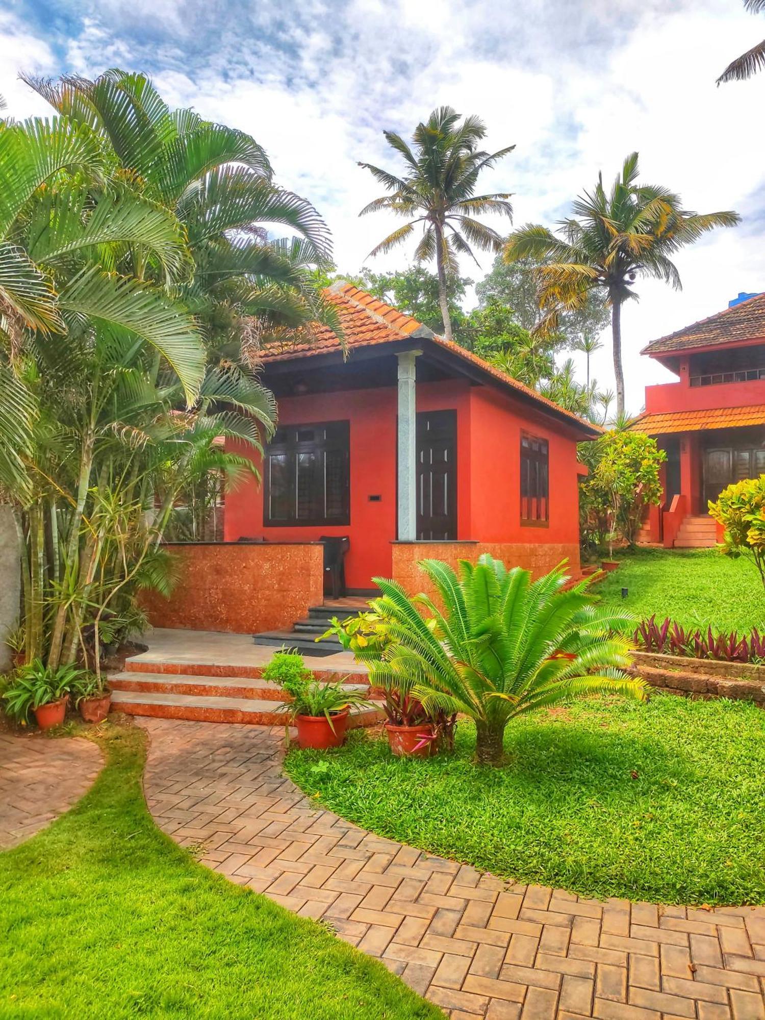 Blue Water Beach Resort Varkala Exterior photo