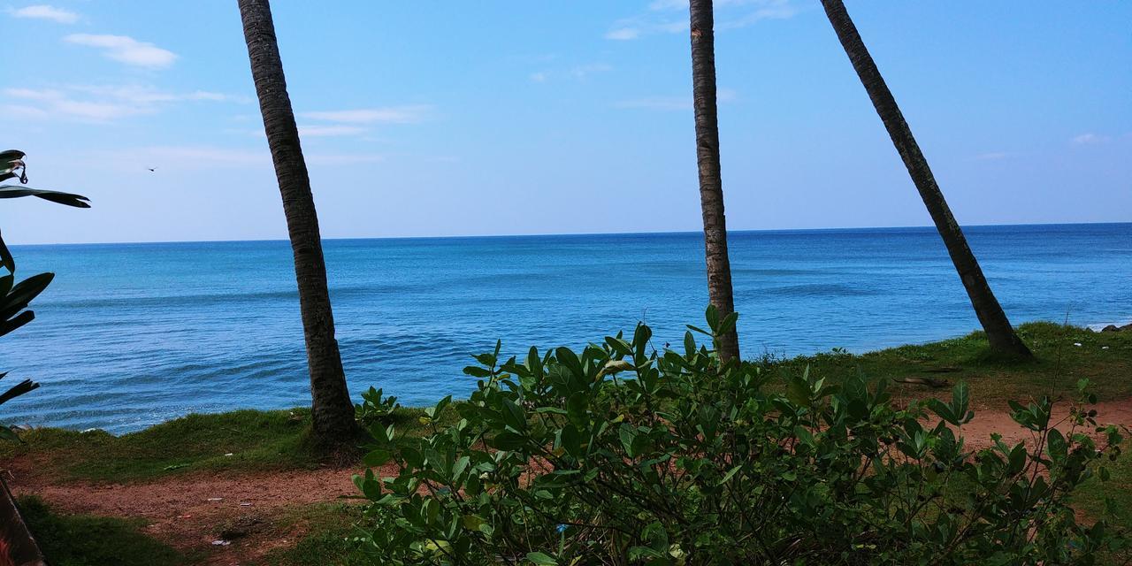 Blue Water Beach Resort Varkala Exterior photo